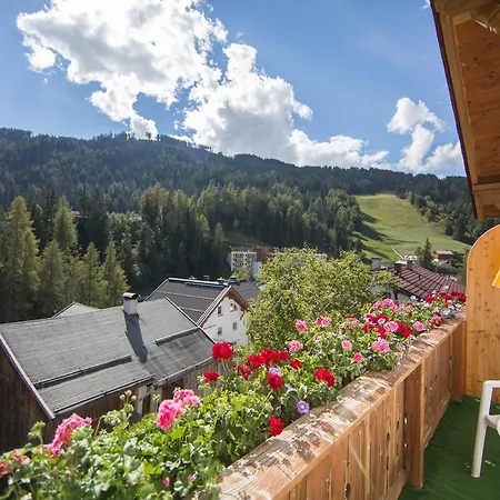 Alpenrose Pensionat Serfaus